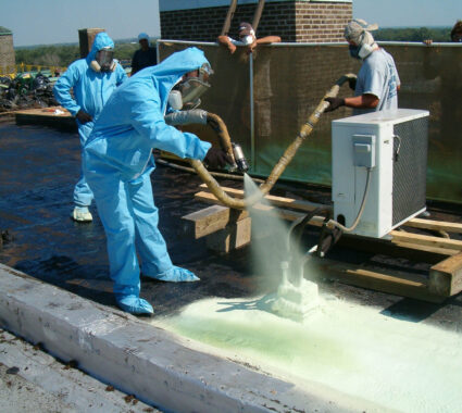 أهمية الاستشارات قبل الشروع في عملية عزل الفوم