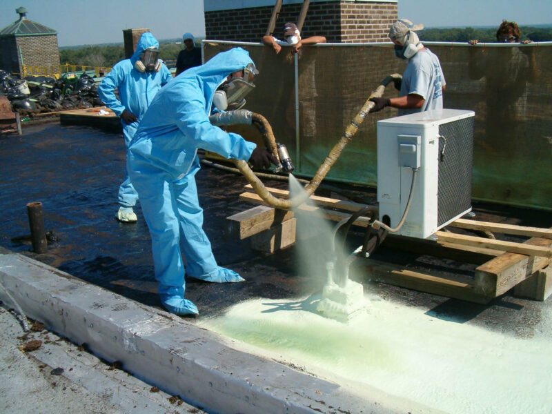 أهمية الاستشارات قبل الشروع في عملية عزل الفوم